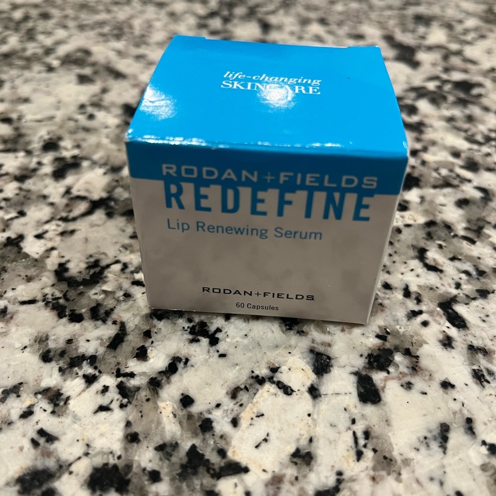 R+F Redefine Lip Renewing Serum
